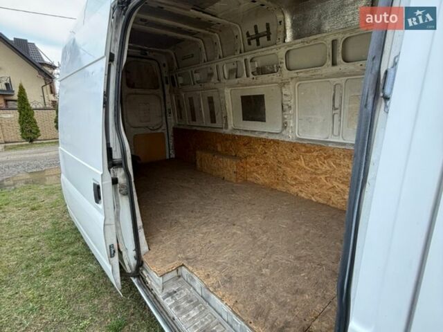 Білий Форд Транзит, об'ємом двигуна 2.4 л та пробігом 475 тис. км за 7200 $, фото 9 на Automoto.ua