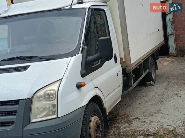 Білий Форд Транзит, об'ємом двигуна 2.4 л та пробігом 2 тис. км за 13000 $, фото 1 на Automoto.ua