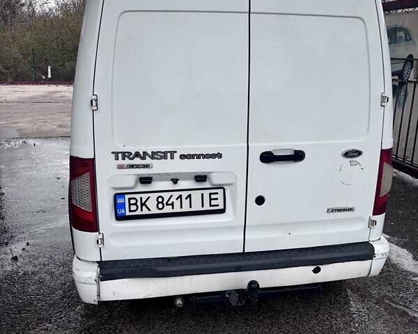 Белый Форд Транзит, объемом двигателя 1.8 л и пробегом 230 тыс. км за 9000 $, фото 4 на Automoto.ua