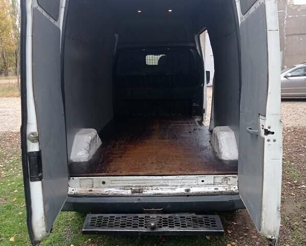 Белый Форд Транзит, объемом двигателя 2.4 л и пробегом 586 тыс. км за 8700 $, фото 9 на Automoto.ua