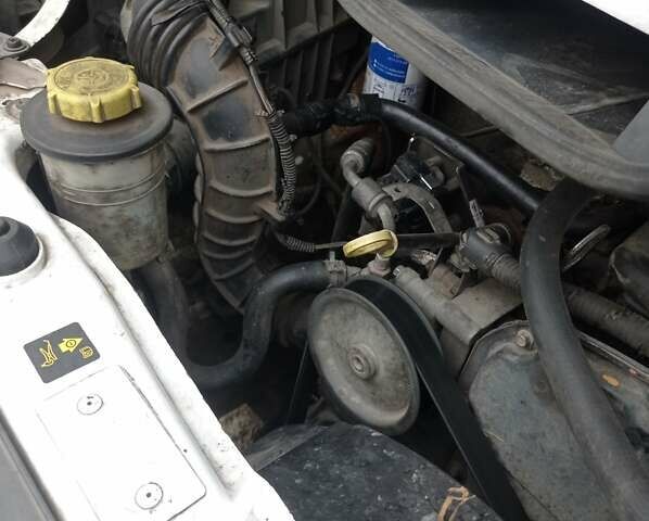 Белый Форд Транзит, объемом двигателя 2.4 л и пробегом 586 тыс. км за 8700 $, фото 13 на Automoto.ua