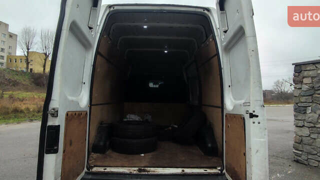 Білий Форд Транзит, об'ємом двигуна 2.2 л та пробігом 441 тис. км за 7900 $, фото 8 на Automoto.ua