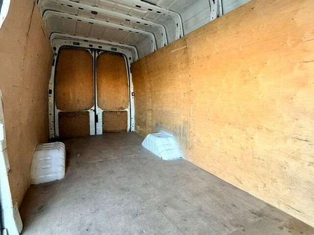 Білий Форд Транзит, об'ємом двигуна 2.2 л та пробігом 316 тис. км за 10600 $, фото 28 на Automoto.ua