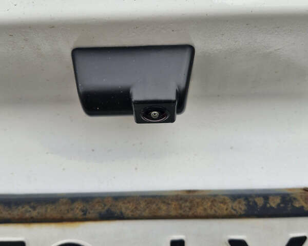 Белый Форд Транзит, объемом двигателя 2.2 л и пробегом 410 тыс. км за 9200 $, фото 7 на Automoto.ua