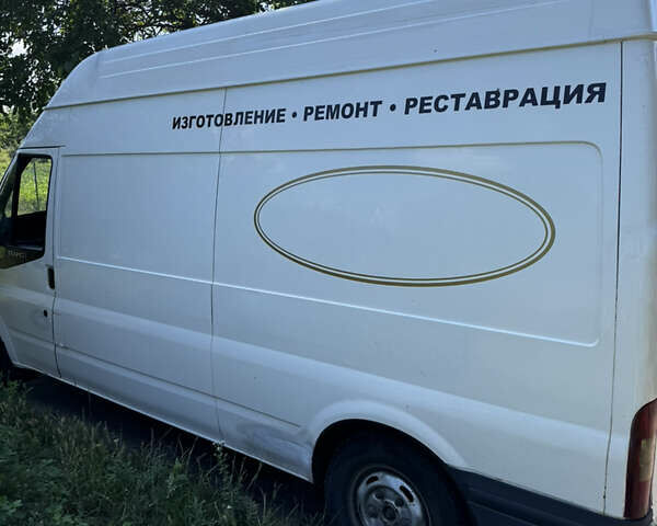 Белый Форд Транзит, объемом двигателя 2.2 л и пробегом 326 тыс. км за 9158 $, фото 28 на Automoto.ua