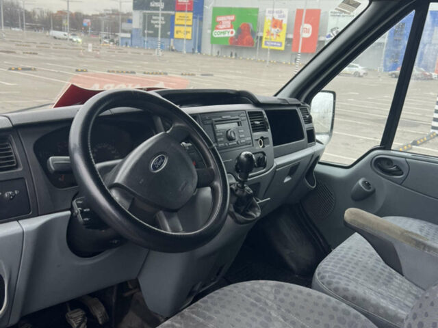 Білий Форд Транзит, об'ємом двигуна 2.4 л та пробігом 500 тис. км за 8000 $, фото 5 на Automoto.ua