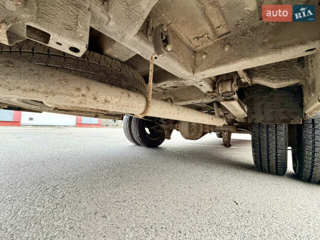 Білий Форд Транзит, об'ємом двигуна 2.2 л та пробігом 400 тис. км за 11200 $, фото 24 на Automoto.ua