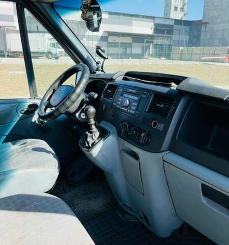 Білий Форд Транзит, об'ємом двигуна 2.2 л та пробігом 400 тис. км за 9500 $, фото 13 на Automoto.ua