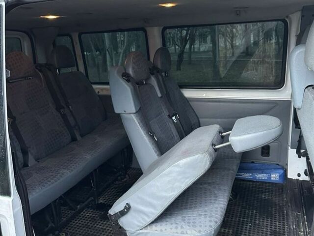 Білий Форд Транзит, об'ємом двигуна 2.2 л та пробігом 220 тис. км за 4400 $, фото 6 на Automoto.ua