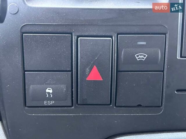 Білий Форд Транзит, об'ємом двигуна 2.2 л та пробігом 240 тис. км за 11200 $, фото 19 на Automoto.ua