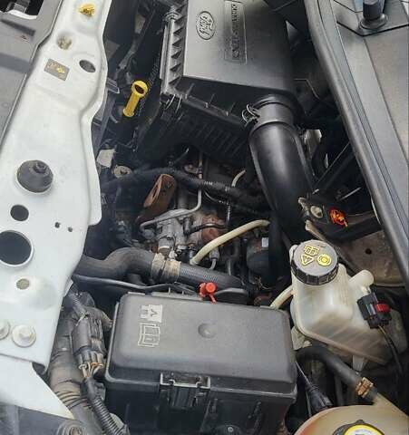 Белый Форд Транзит, объемом двигателя 2.2 л и пробегом 393 тыс. км за 8300 $, фото 15 на Automoto.ua