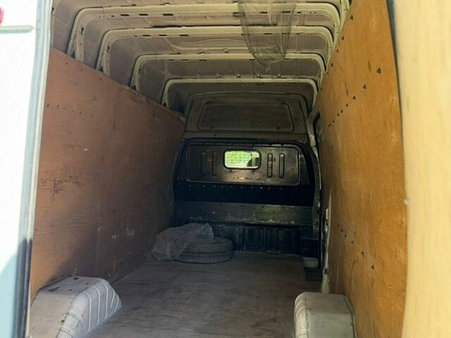 Білий Форд Транзит, об'ємом двигуна 2.2 л та пробігом 412 тис. км за 9700 $, фото 9 на Automoto.ua