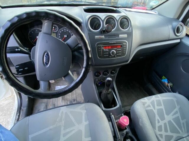 Білий Форд Транзит, об'ємом двигуна 1.8 л та пробігом 148 тис. км за 2450 $, фото 5 на Automoto.ua