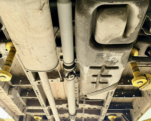 Білий Форд Транзит, об'ємом двигуна 2.4 л та пробігом 266 тис. км за 11200 $, фото 35 на Automoto.ua