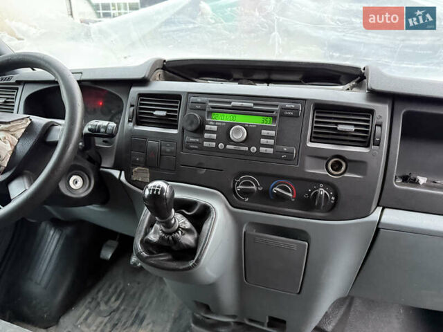 Білий Форд Транзит, об'ємом двигуна 2.2 л та пробігом 400 тис. км за 6300 $, фото 11 на Automoto.ua