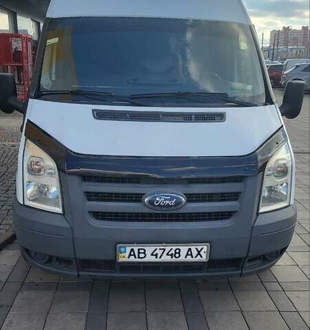 Белый Форд Транзит, объемом двигателя 2.2 л и пробегом 393 тыс. км за 8300 $, фото 2 на Automoto.ua