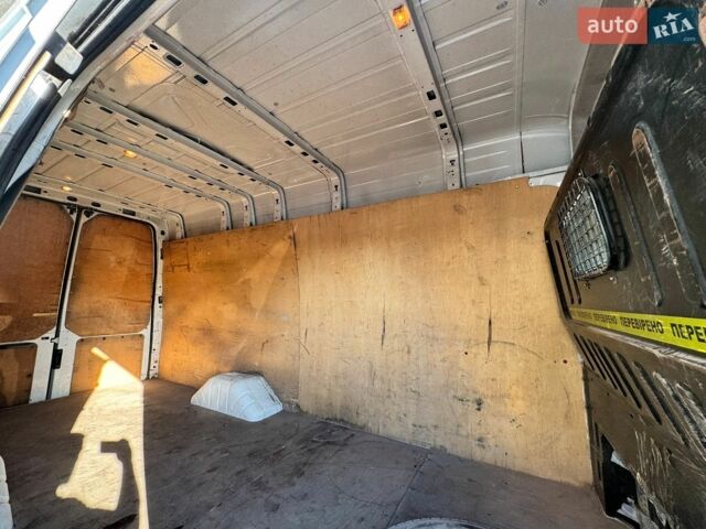 Білий Форд Транзит, об'ємом двигуна 2.4 л та пробігом 292 тис. км за 8000 $, фото 8 на Automoto.ua