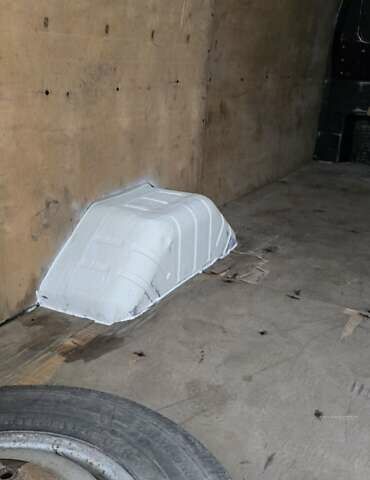 Белый Форд Транзит, объемом двигателя 2.4 л и пробегом 300 тыс. км за 8800 $, фото 10 на Automoto.ua