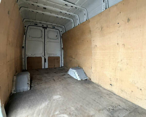 Білий Форд Транзит, об'ємом двигуна 2.4 л та пробігом 266 тис. км за 11200 $, фото 30 на Automoto.ua