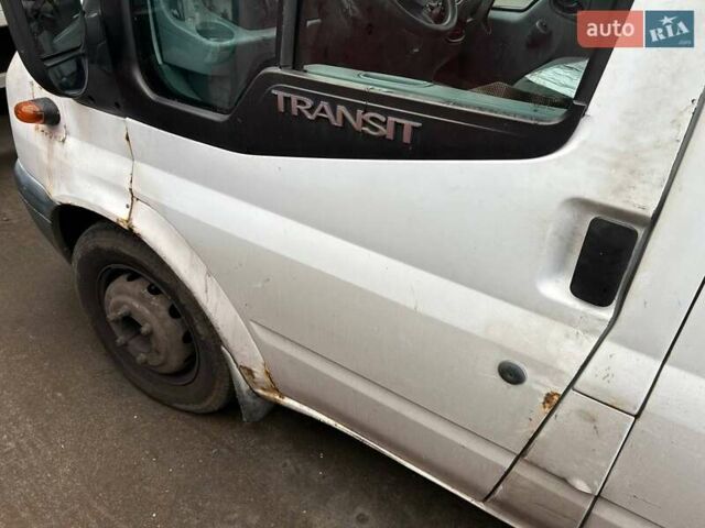 Белый Форд Транзит, объемом двигателя 2.4 л и пробегом 361 тыс. км за 6100 $, фото 5 на Automoto.ua