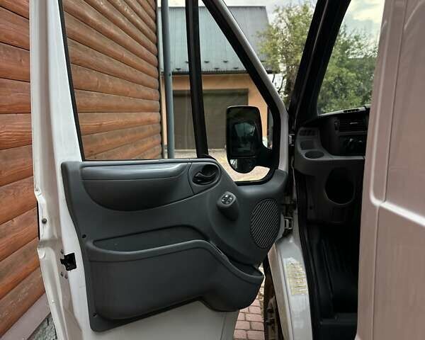 Белый Форд Транзит, объемом двигателя 2.2 л и пробегом 364 тыс. км за 5500 $, фото 14 на Automoto.ua