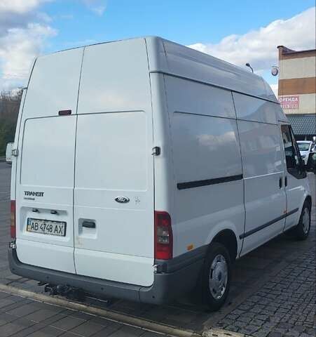 Белый Форд Транзит, объемом двигателя 2.2 л и пробегом 393 тыс. км за 8300 $, фото 1 на Automoto.ua