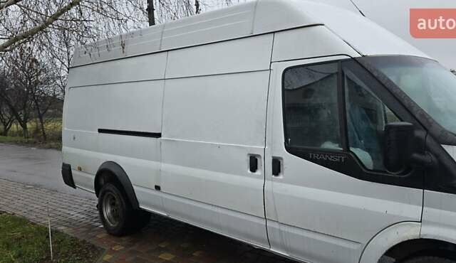 Белый Форд Транзит, объемом двигателя 2.4 л и пробегом 300 тыс. км за 8800 $, фото 4 на Automoto.ua