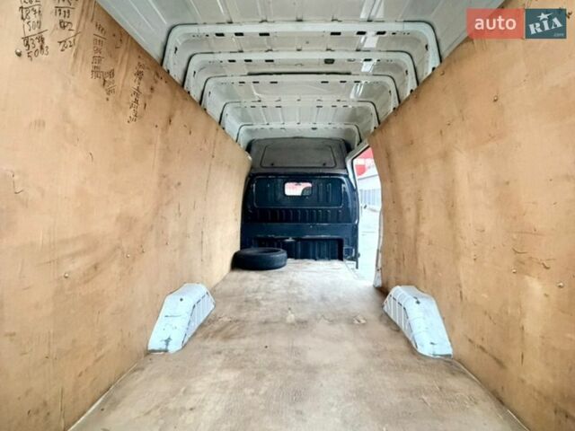 Білий Форд Транзит, об'ємом двигуна 2.2 л та пробігом 320 тис. км за 10900 $, фото 24 на Automoto.ua