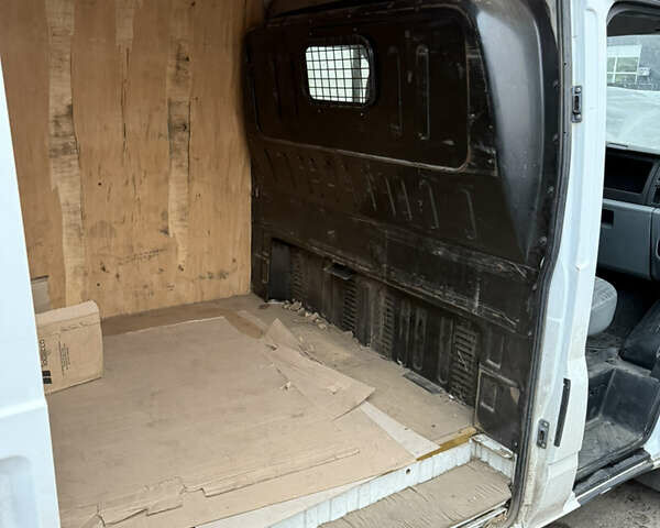 Білий Форд Транзит, об'ємом двигуна 2.2 л та пробігом 400 тис. км за 6300 $, фото 7 на Automoto.ua