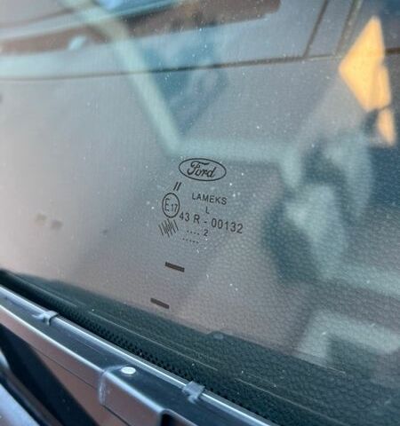 Білий Форд Транзит, об'ємом двигуна 2.2 л та пробігом 330 тис. км за 8950 $, фото 41 на Automoto.ua