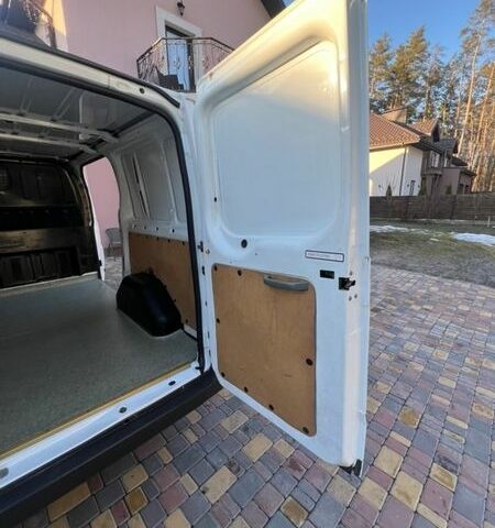 Білий Форд Транзит, об'ємом двигуна 2.2 л та пробігом 330 тис. км за 8950 $, фото 78 на Automoto.ua