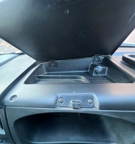 Білий Форд Транзит, об'ємом двигуна 2.2 л та пробігом 330 тис. км за 8950 $, фото 65 на Automoto.ua