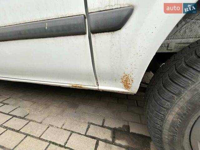 Білий Форд Транзит, об'ємом двигуна 2.2 л та пробігом 195 тис. км за 8900 $, фото 17 на Automoto.ua