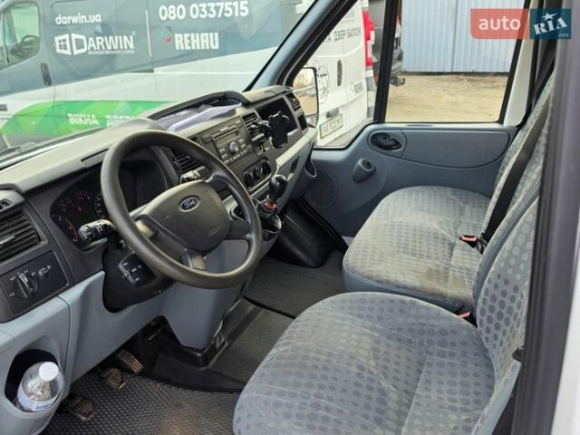 Білий Форд Транзит, об'ємом двигуна 2.2 л та пробігом 299 тис. км за 9900 $, фото 3 на Automoto.ua