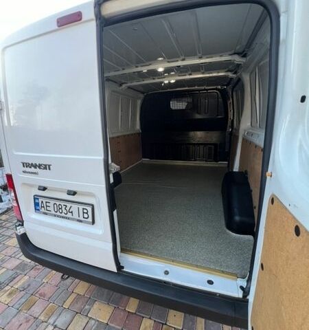 Білий Форд Транзит, об'ємом двигуна 2.2 л та пробігом 330 тис. км за 8950 $, фото 82 на Automoto.ua