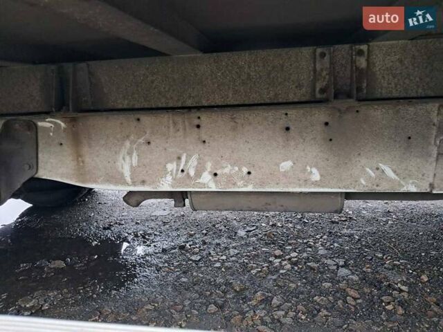 Білий Форд Транзит, об'ємом двигуна 2.2 л та пробігом 380 тис. км за 9800 $, фото 6 на Automoto.ua
