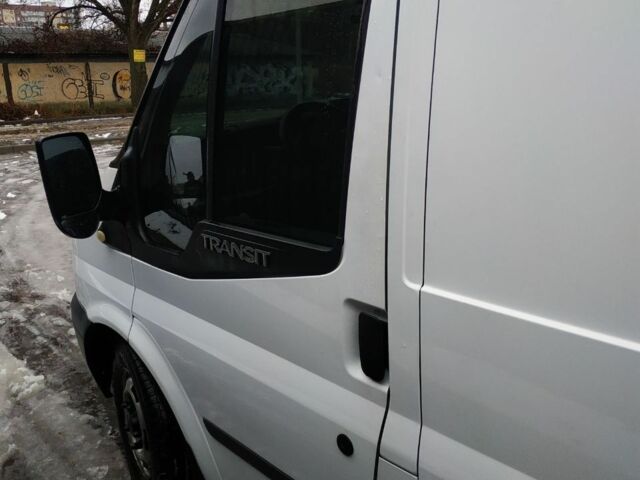 Білий Форд Транзит, об'ємом двигуна 2.2 л та пробігом 329 тис. км за 8500 $, фото 2 на Automoto.ua