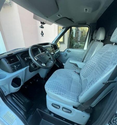 Білий Форд Транзит, об'ємом двигуна 2.2 л та пробігом 330 тис. км за 8950 $, фото 53 на Automoto.ua