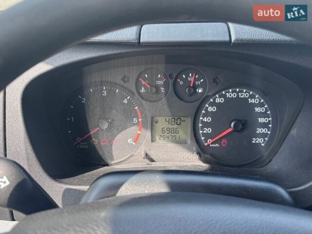 Белый Форд Транзит, объемом двигателя 2.2 л и пробегом 255 тыс. км за 8000 $, фото 9 на Automoto.ua