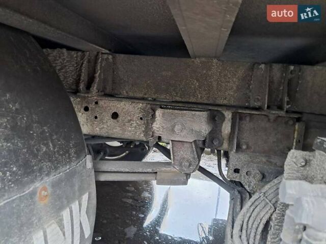 Білий Форд Транзит, об'ємом двигуна 2.2 л та пробігом 380 тис. км за 9800 $, фото 5 на Automoto.ua