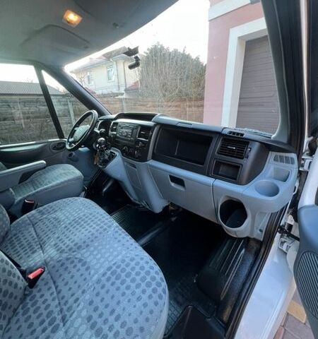 Білий Форд Транзит, об'ємом двигуна 2.2 л та пробігом 330 тис. км за 8950 $, фото 72 на Automoto.ua