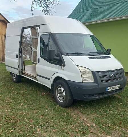 Белый Форд Транзит, объемом двигателя 2.2 л и пробегом 225 тыс. км за 11000 $, фото 9 на Automoto.ua