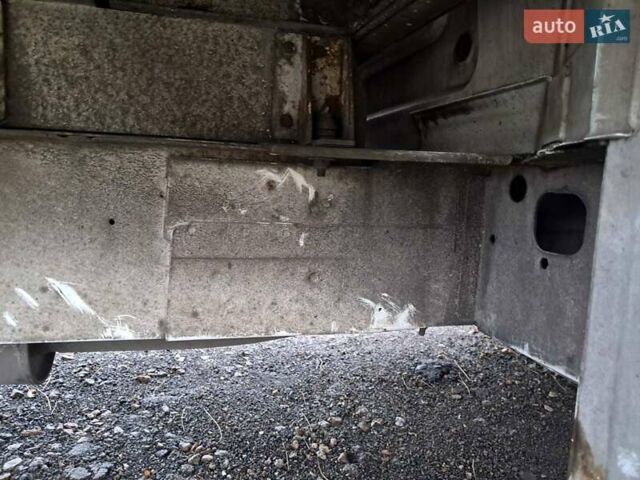 Білий Форд Транзит, об'ємом двигуна 2.2 л та пробігом 380 тис. км за 9800 $, фото 10 на Automoto.ua