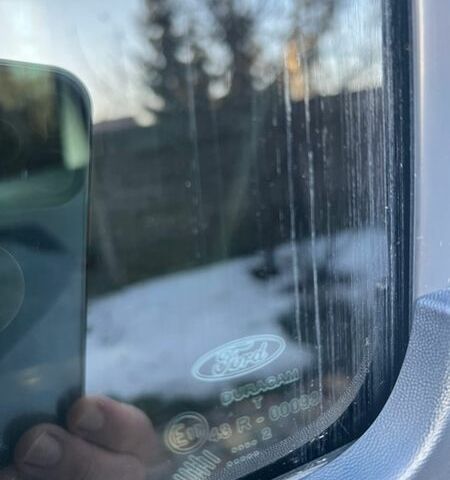 Білий Форд Транзит, об'ємом двигуна 2.2 л та пробігом 330 тис. км за 8950 $, фото 40 на Automoto.ua