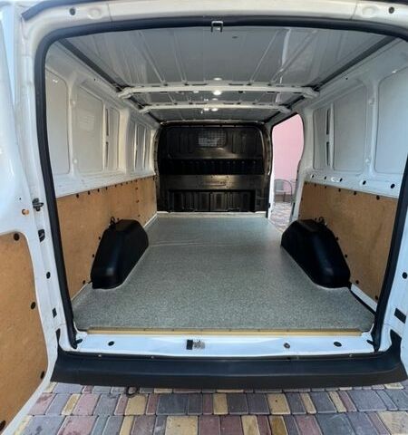 Білий Форд Транзит, об'ємом двигуна 2.2 л та пробігом 330 тис. км за 8950 $, фото 77 на Automoto.ua