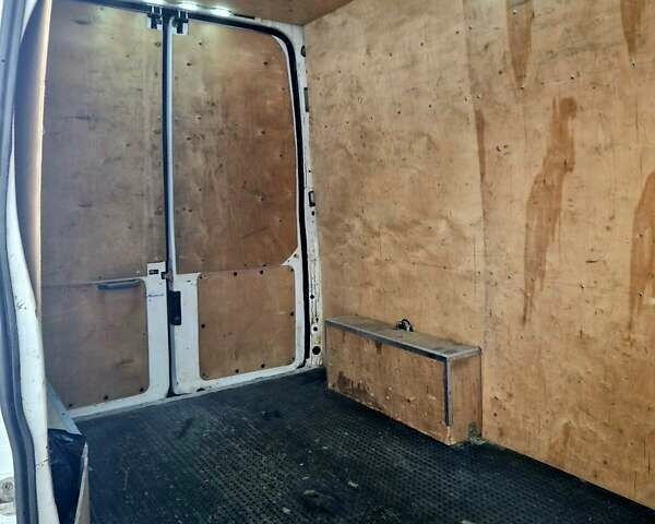 Белый Форд Транзит, объемом двигателя 2.2 л и пробегом 220 тыс. км за 9000 $, фото 16 на Automoto.ua