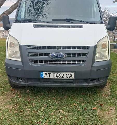 Белый Форд Транзит, объемом двигателя 2.2 л и пробегом 225 тыс. км за 11000 $, фото 2 на Automoto.ua
