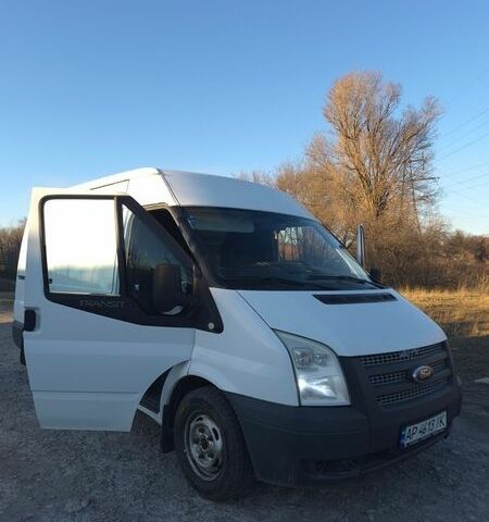 Белый Форд Транзит, объемом двигателя 2.2 л и пробегом 304 тыс. км за 8500 $, фото 1 на Automoto.ua