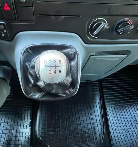 Білий Форд Транзит, об'ємом двигуна 2.2 л та пробігом 330 тис. км за 8950 $, фото 61 на Automoto.ua