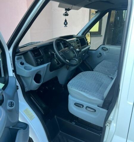 Білий Форд Транзит, об'ємом двигуна 2.2 л та пробігом 330 тис. км за 8950 $, фото 43 на Automoto.ua